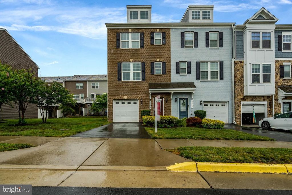 6018 CAMERONS FERRY DR, Haymarket, VA 20169