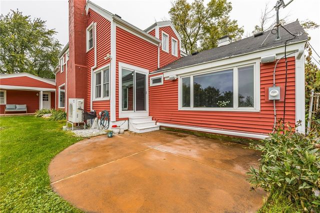 718 High Street, Victor, NY 14564