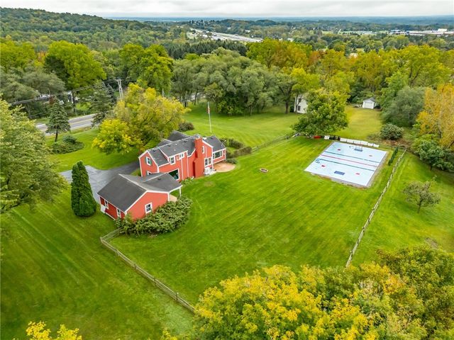 718 High Street, Victor, NY 14564