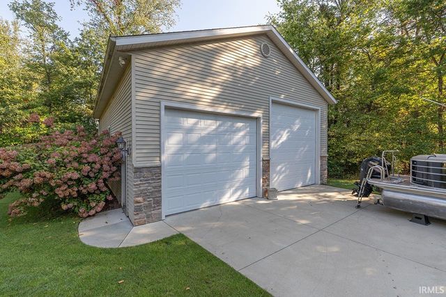 24407 Desert Lark Court, Elkhart, IN 46514