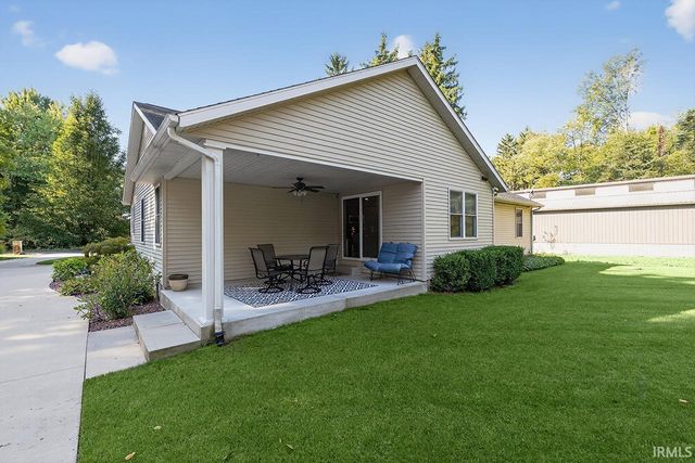 24407 Desert Lark Court, Elkhart, IN 46514
