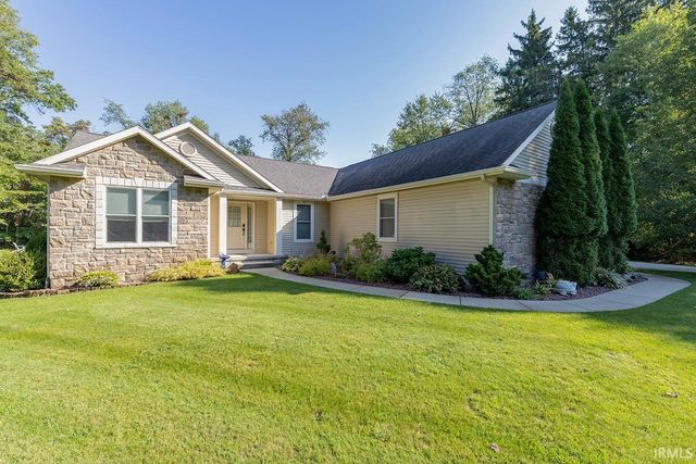24407 Desert Lark Court, Elkhart, IN 46514