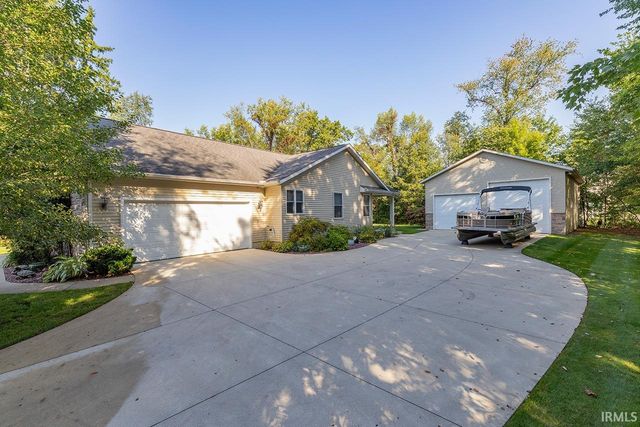 24407 Desert Lark Court, Elkhart, IN 46514