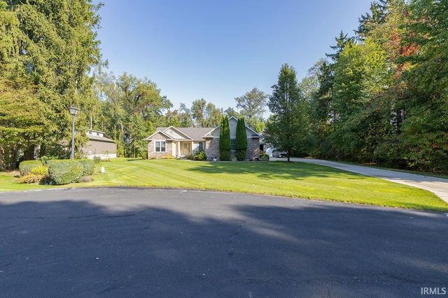 24407 Desert Lark Court, Elkhart, IN 46514
