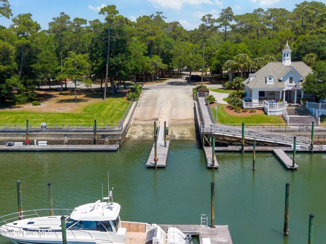 580 Maritime Way SW, Supply, NC 28462