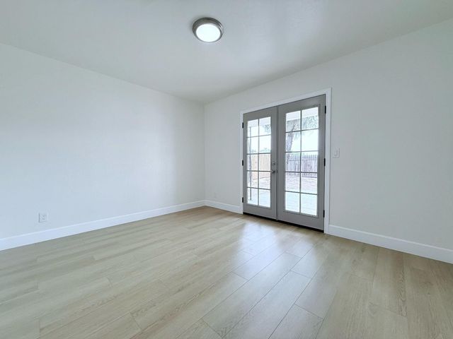 4472 N Cornelia Avenue, Fresno, CA 93722