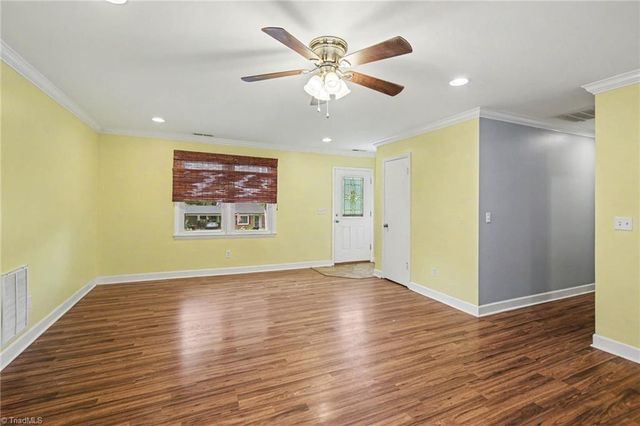 314 Mountainbrook Drive, King, NC 27021