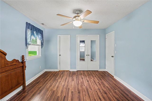 314 Mountainbrook Drive, King, NC 27021