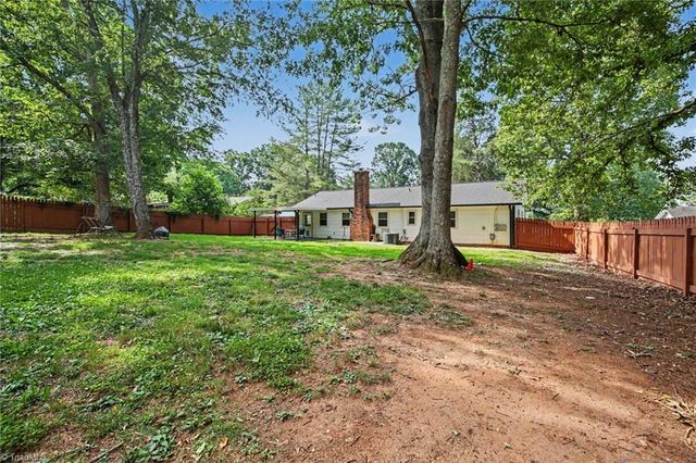 314 Mountainbrook Drive, King, NC 27021
