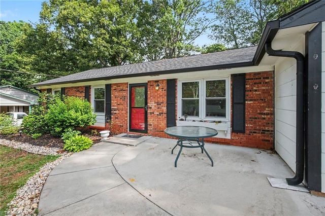 314 Mountainbrook Drive, King, NC 27021