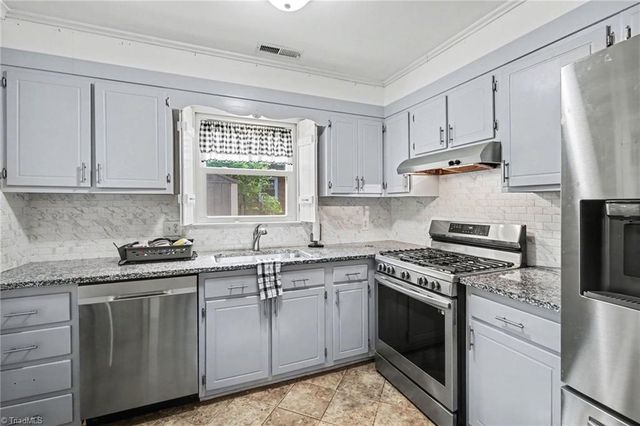 314 Mountainbrook Drive, King, NC 27021