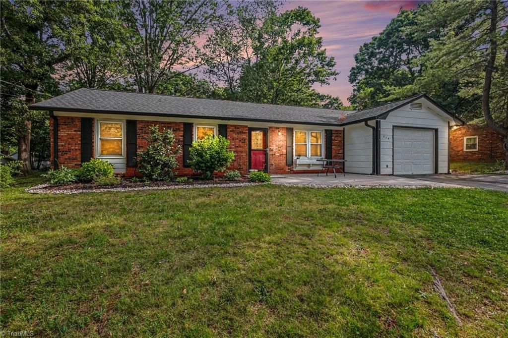 314 Mountainbrook Drive, King, NC 27021