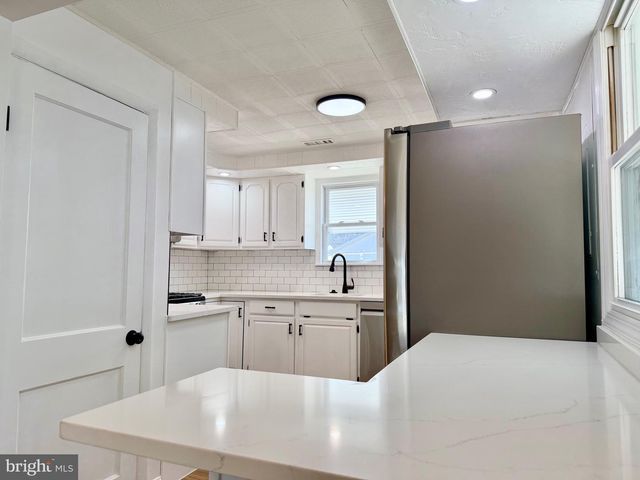 2917 WELLS AVE, Baltimore, MD 21219