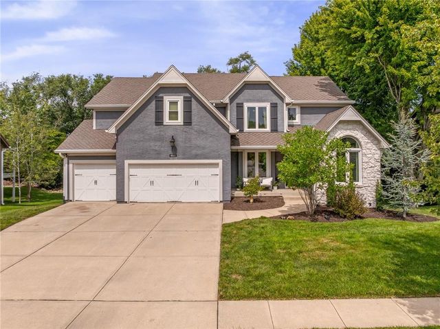 16102 Overbrook Lane, Stilwell, KS 66085