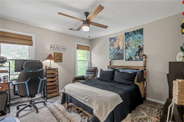 16102 Overbrook Lane, Stilwell, KS 66085
