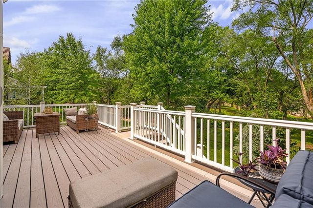 16102 Overbrook Lane, Stilwell, KS 66085