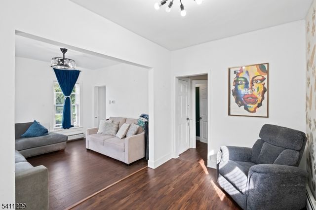 46 Harmony St, North Plainfield Boro, NJ 07060