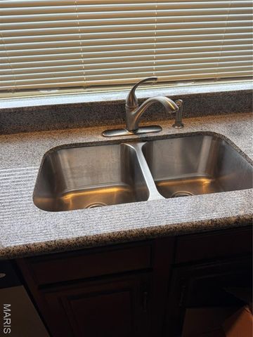 1480 Surrey Drive, Florissant, MO 63033