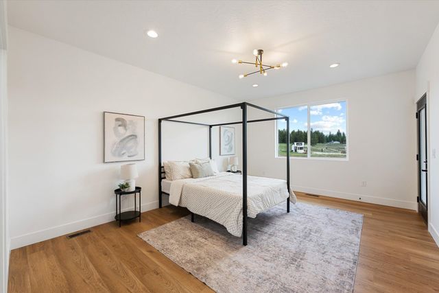 3942 M Gardenspot Rd, Loon Lake, WA 99148