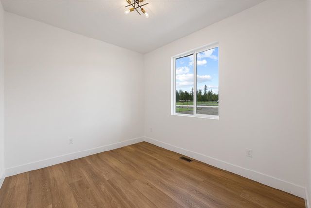 3942 M Gardenspot Rd, Loon Lake, WA 99148