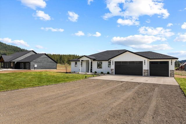 3942 M Gardenspot Rd, Loon Lake, WA 99148