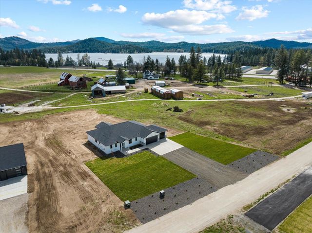 3942 M Gardenspot Rd, Loon Lake, WA 99148