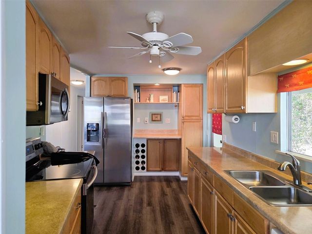 3218 OAKWOOD BOULEVARD S, Sarasota, FL 34237