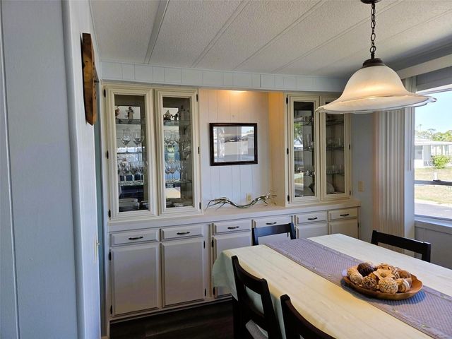 3218 OAKWOOD BOULEVARD S, Sarasota, FL 34237