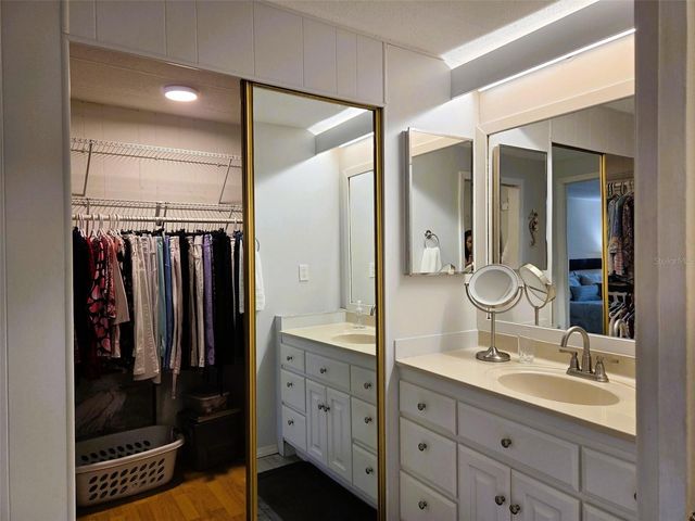 3218 OAKWOOD BOULEVARD S, Sarasota, FL 34237