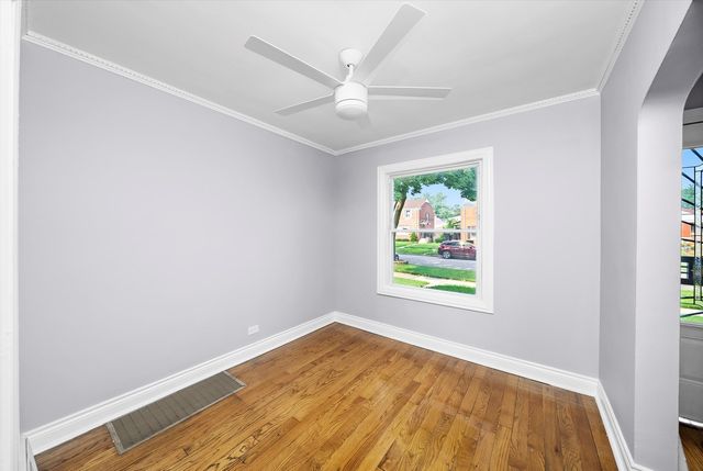 307 Geneva Avenue, Bellwood, IL 60104