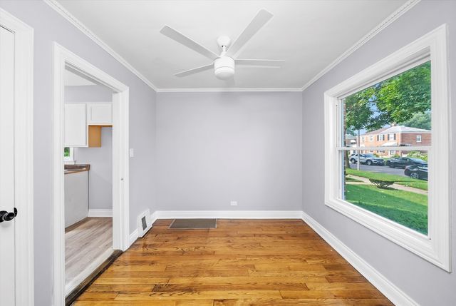 307 Geneva Avenue, Bellwood, IL 60104