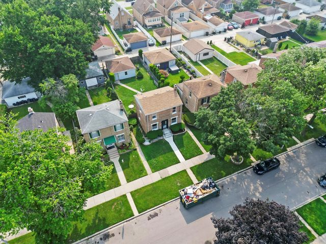 307 Geneva Avenue, Bellwood, IL 60104