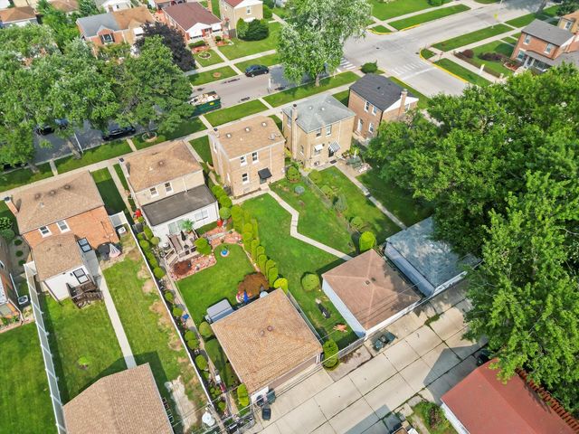 307 Geneva Avenue, Bellwood, IL 60104