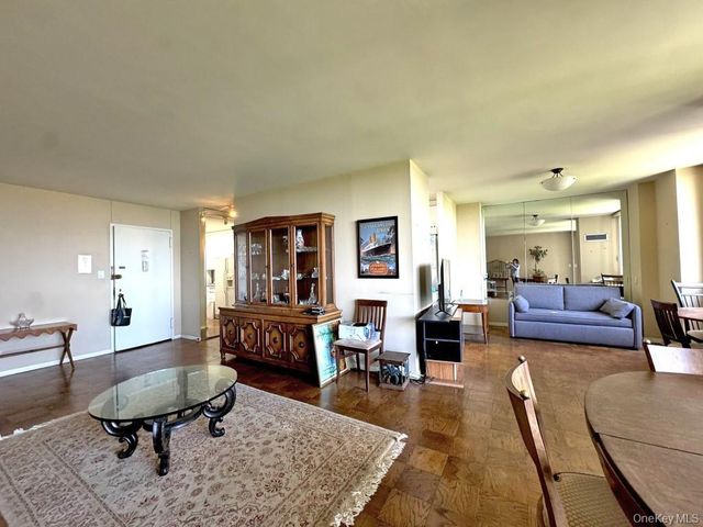 271-10 Grand Central Parkway 16S, Floral Park, NY 11005