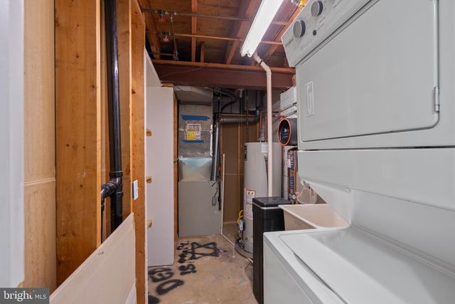 5773 YELLOWROSE CT, Columbia, MD 21045