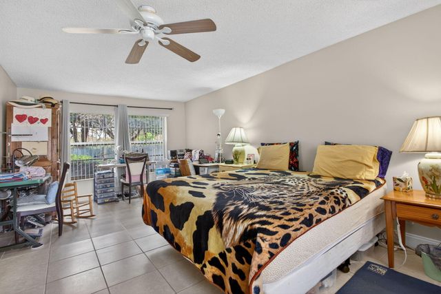 5900 NW 44th Street 115, Lauderhill, FL 33319