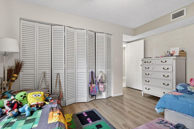 5900 NW 44th Street 115, Lauderhill, FL 33319