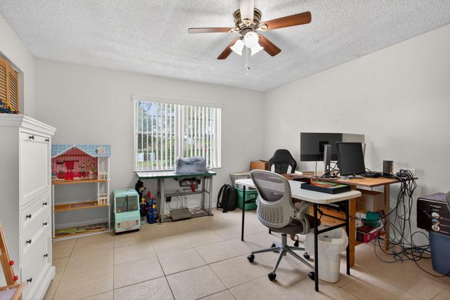 5900 NW 44th Street 115, Lauderhill, FL 33319