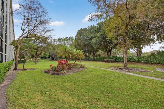 5900 NW 44th Street 115, Lauderhill, FL 33319