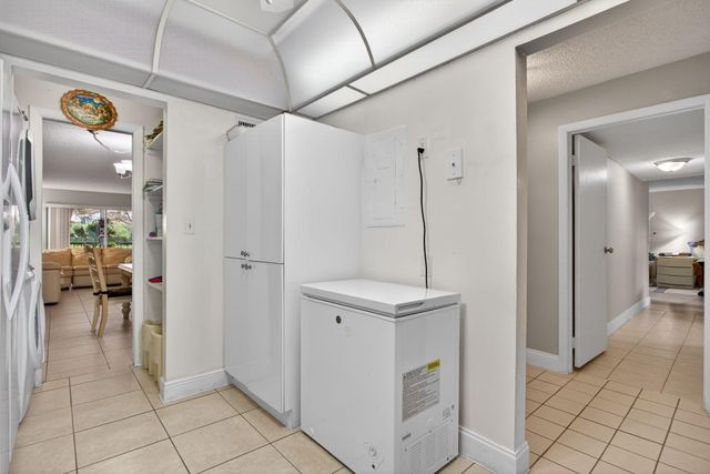 5900 NW 44th Street 115, Lauderhill, FL 33319