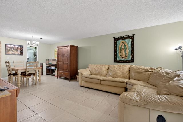 5900 NW 44th Street 115, Lauderhill, FL 33319