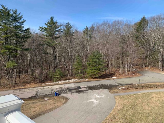 39 Ernest Ave Apt 303, Exeter, NH 03833