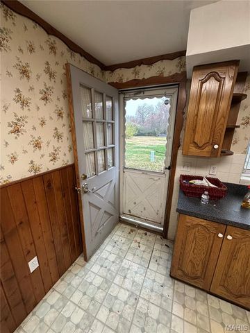 594 Blanche Drive, St Charles, MO 63303