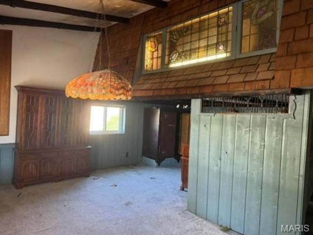 594 Blanche Drive, St Charles, MO 63303