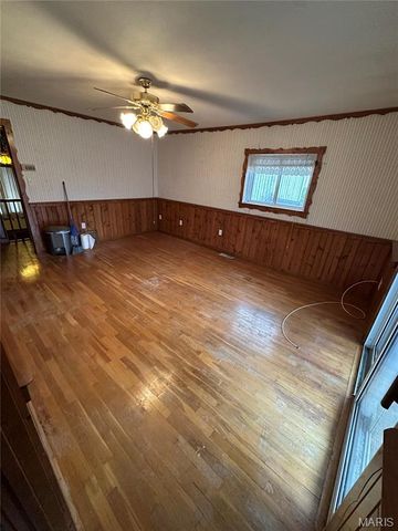 594 Blanche Drive, St Charles, MO 63303