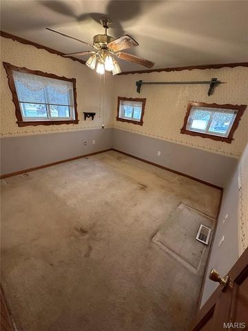 594 Blanche Drive, St Charles, MO 63303