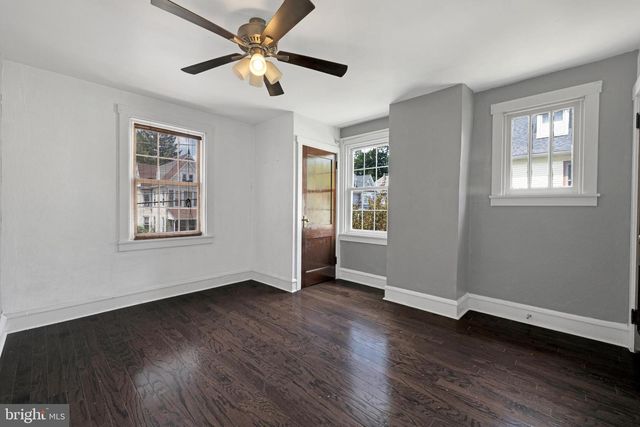 11 LAIRD ST, West Lawn, PA 19609