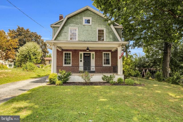 11 LAIRD ST, West Lawn, PA 19609