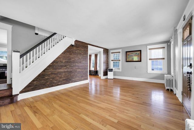 11 LAIRD ST, West Lawn, PA 19609