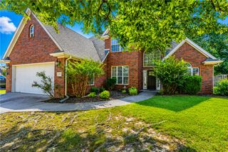 5305 S 44th Place, Rogers, AR 72758